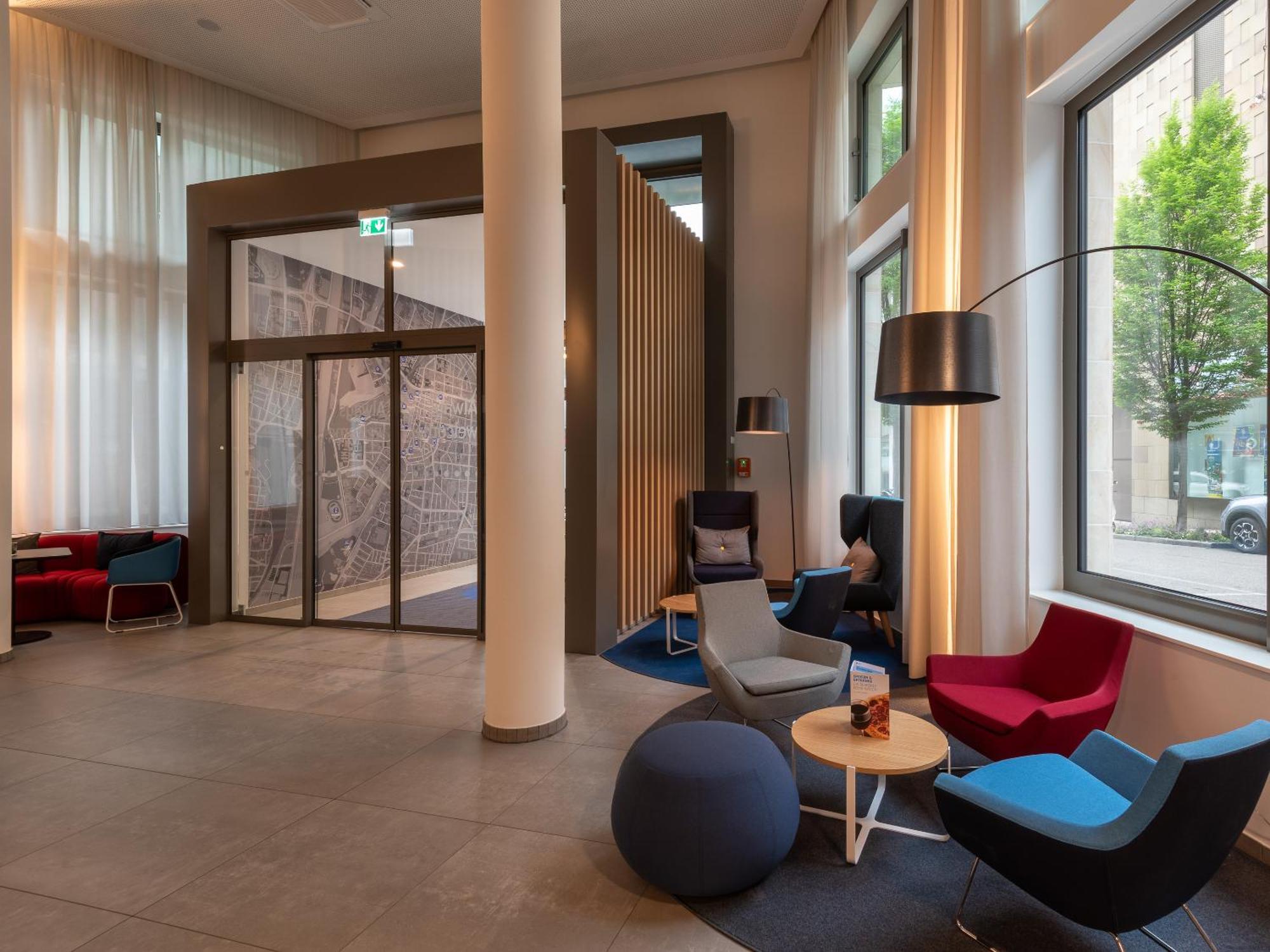 Holiday Inn Express Heilbronn By Ihg Exterior foto