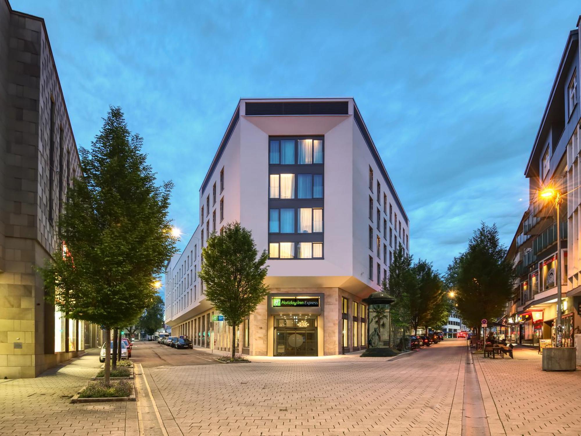 Holiday Inn Express Heilbronn By Ihg Exterior foto