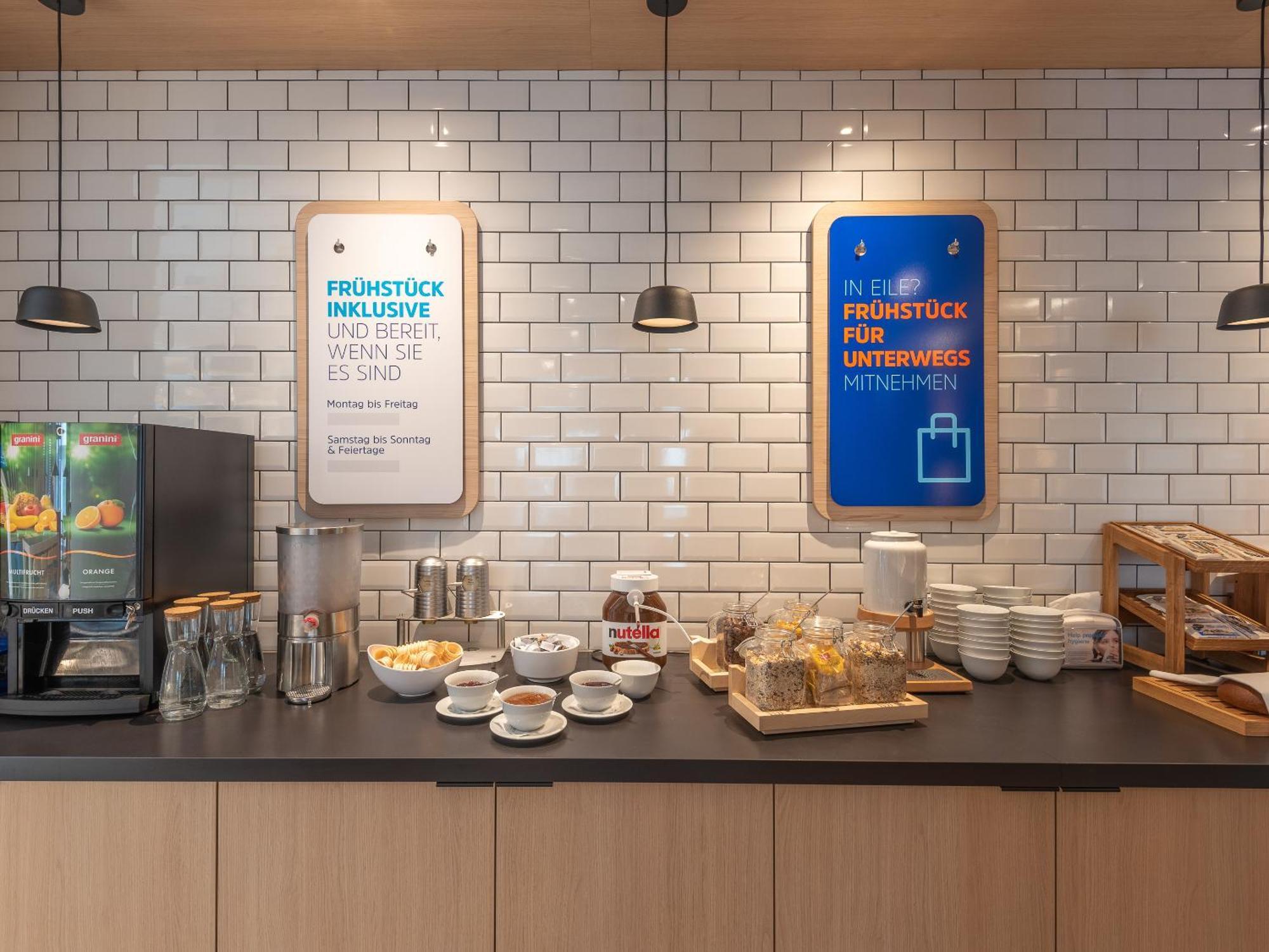 Holiday Inn Express Heilbronn By Ihg Exterior foto